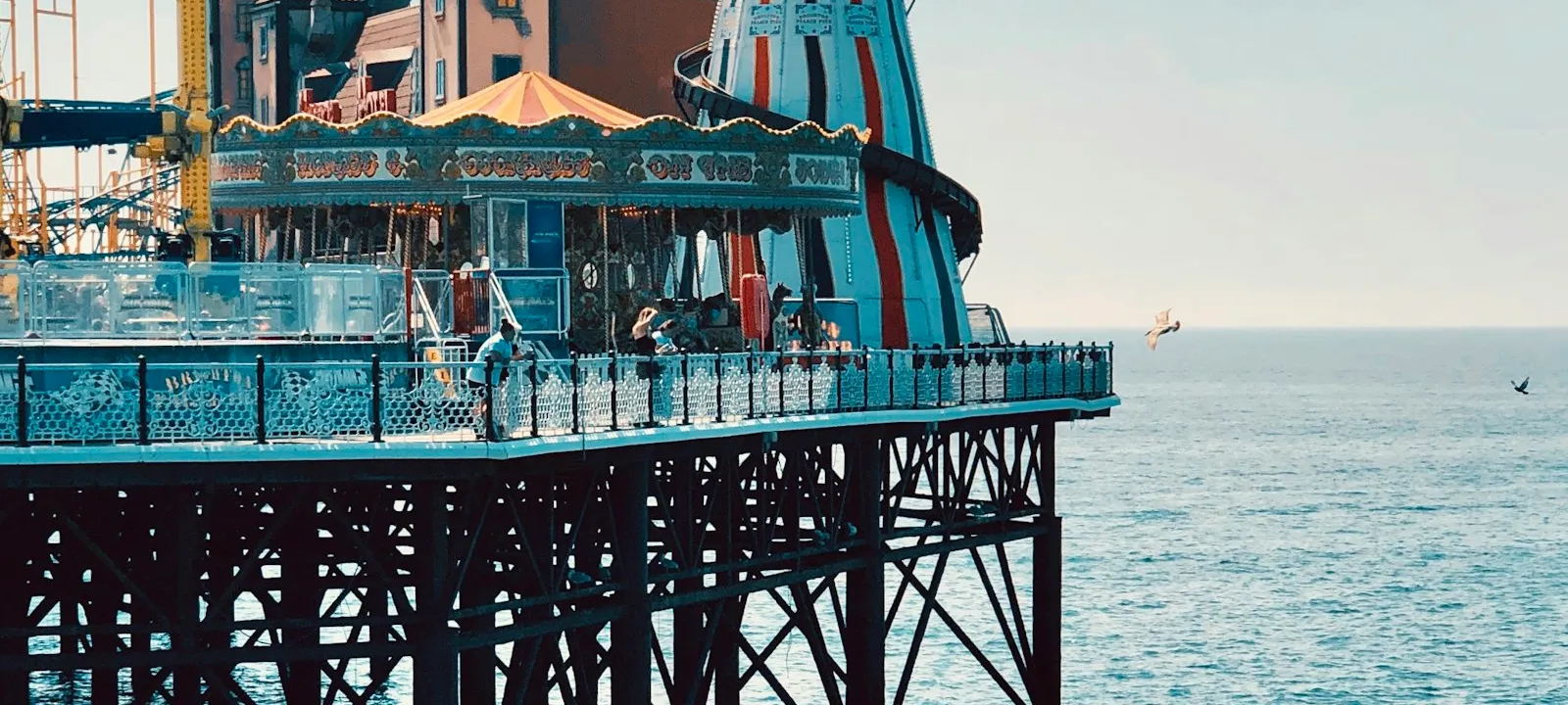 Brighton pier, English channel - Web Design Cambridge | Bloxli Web Design Cambridge