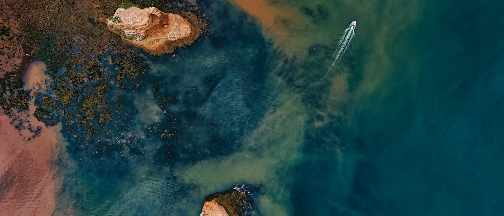 Sidmouth coastline and red cliffs in East Devon - Web Design Exmouth | Bloxli Web Design Exmouth